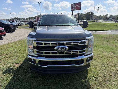 Certified 2025 Ford F350 XLT w/ 360-Degree Camera Package AWD/4WD image 2