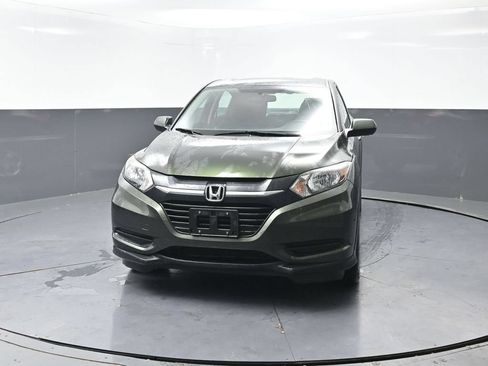 Used 2018 Honda HR-V LX image 6