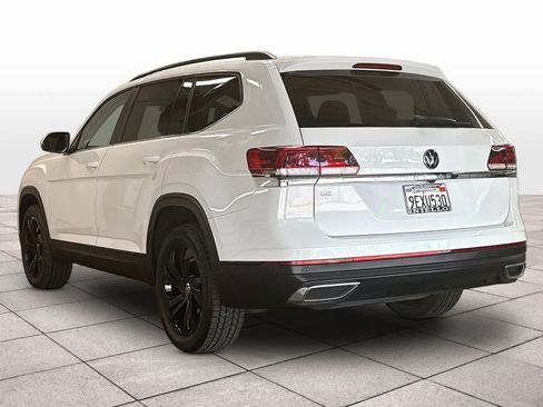Used 2023 Volkswagen Atlas SE w/ Black Wheel Package FWD image 7