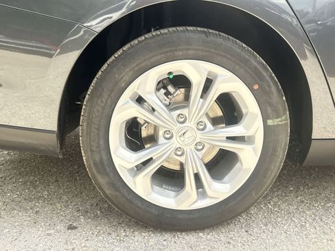 New 2026 Honda Accord LX image 5