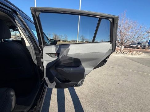 Used 2024 Subaru Crosstrek 2.0i Premium image 24