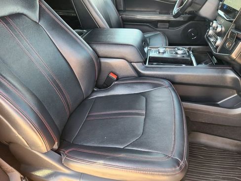 Used 2023 Ford Expedition Limited AWD/4WD image 15