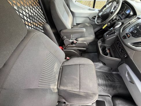 Used 2019 Ford Transit 250 130 Low Roof w/ Exterior Upgrade Package RWD image 13