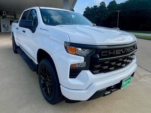 New 2026 Chevrolet Silverado 1500 Custom AWD/4WD image 1