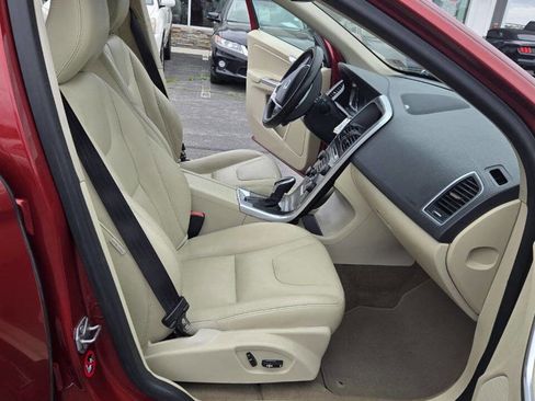 Used 2015 Volvo XC60 T6 Premier Plus image 20