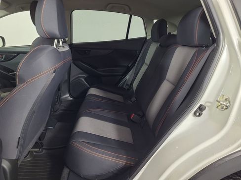 Used 2018 Subaru Crosstrek 2.0i Premium w/ Eyesight System image 18