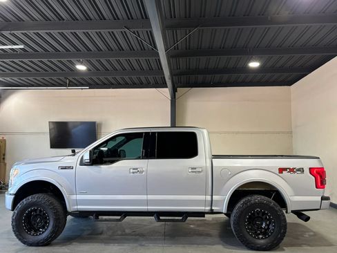 Used 2016 Ford F150 Lariat w/ Equipment Group 502A Luxury AWD/4WD image 5