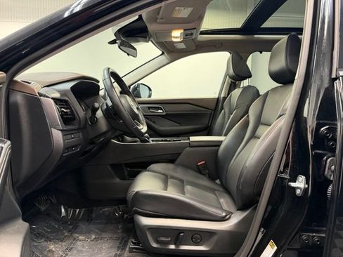 Used 2021 Nissan Rogue SV AWD/4WD image 13