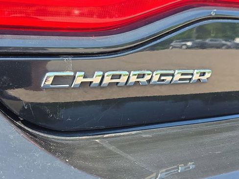 Used 2014 Dodge Charger SE RWD image 25