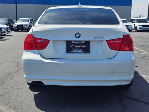 Used 2010 BMW 328i xDrive Sedan AWD/4WD image 4