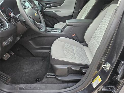 Used 2018 Chevrolet Equinox LS image 14