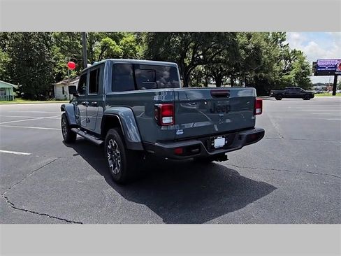 New 2025 Jeep Gladiator Sport w/ Premium Package image 30