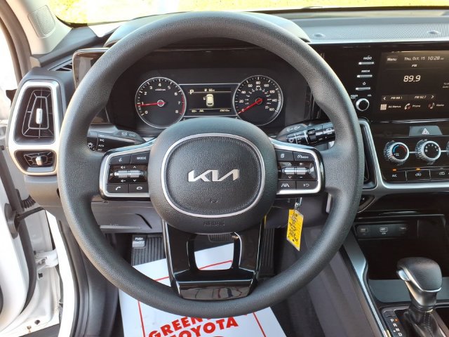 Used 2023 Kia Sorento LX FWD image 20