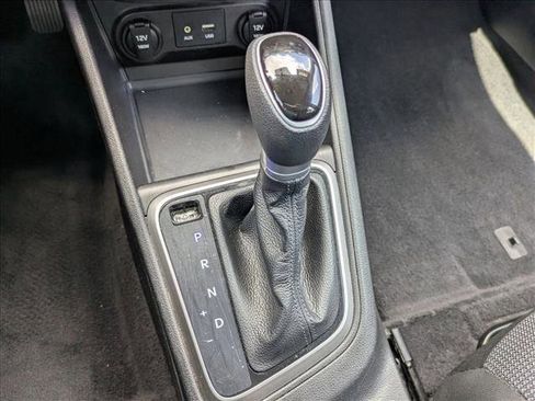Used 2022 Hyundai Accent SE FWD image 14