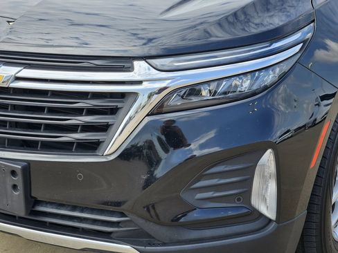 Used 2024 Chevrolet Equinox LT w/ LPO, Floor Liner Package FWD image 9
