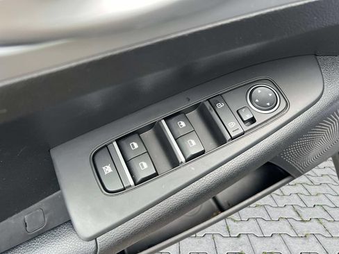 Certified 2023 Kia Forte LXS w/ LXS Technology Package FWD image 17