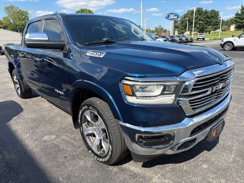 Used 2019 RAM 1500 Laramie AWD/4WD image 6