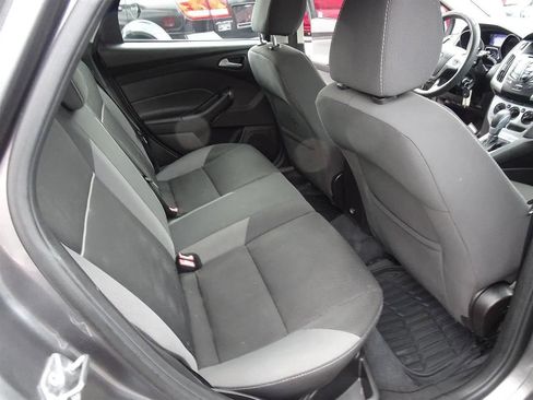 Used 2014 Ford Focus SE image 28