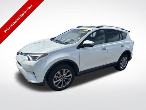 Used 2018 Toyota RAV4 Limited FWD image 1