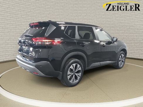 Certified 2023 Nissan Rogue SV AWD/4WD image 5