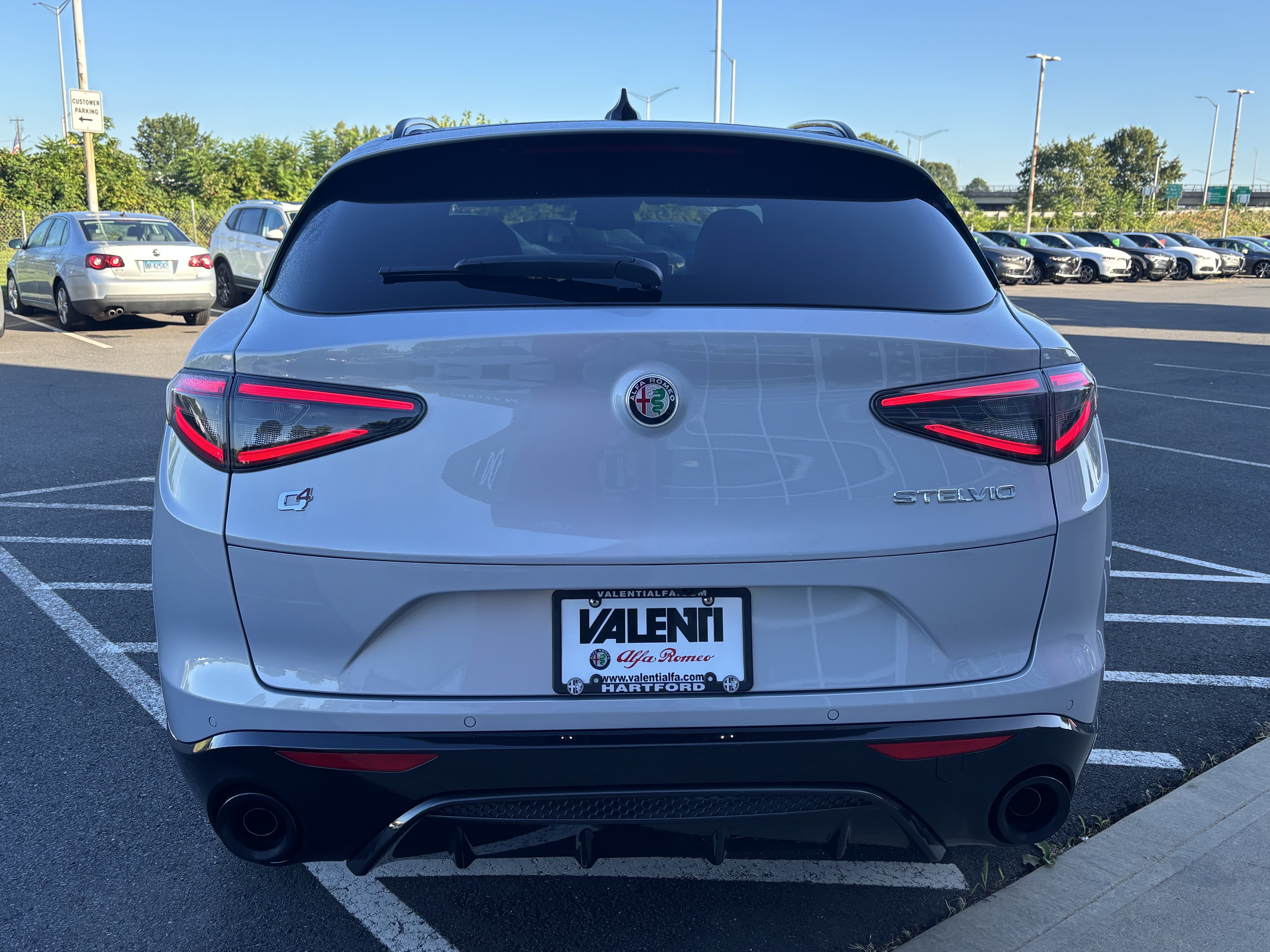 New 2026 Alfa Romeo Stelvio Sprint w/ Convenience Package AWD/4WD image 6
