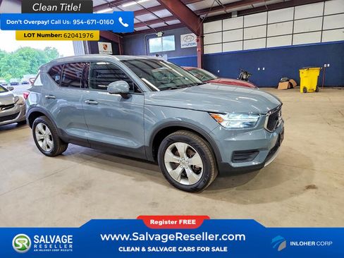 Used 2020 Volvo XC40 T5 Momentum AWD/4WD image 5