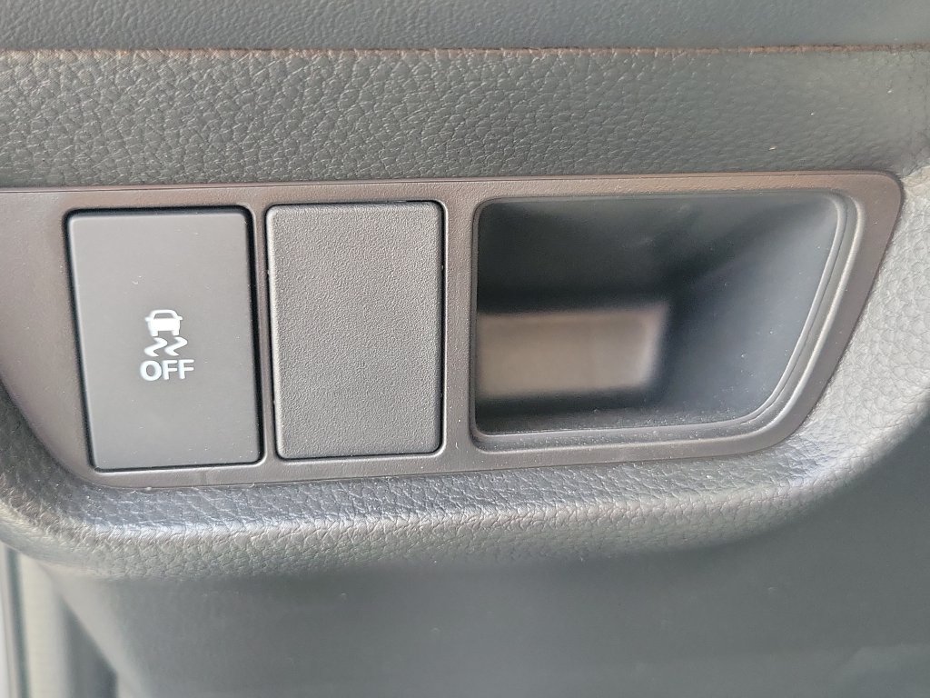 Used 2027 Honda HR-V LX image 19