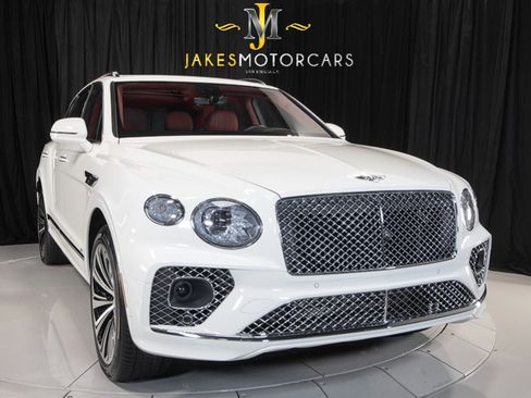 Used 2022 Bentley Bentayga image 16