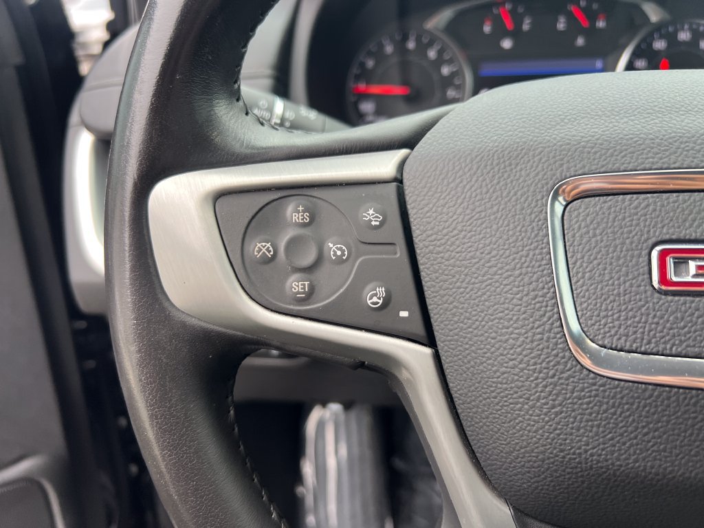 Used 2022 GMC Terrain SLT w/ Tech Package AWD/4WD image 16