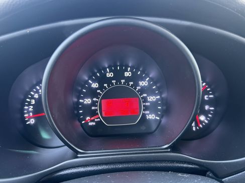 Used 2016 Kia Soul FWD image 23