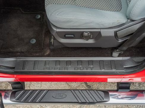 Used 2015 Ford F250 XLT w/ XLT Value Package image 18