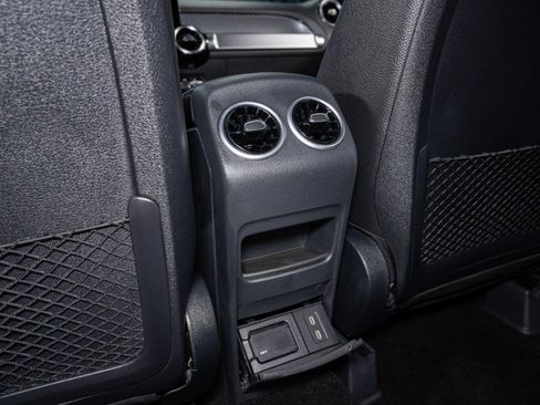 New 2026 Mercedes-Benz GLB 250 image 21