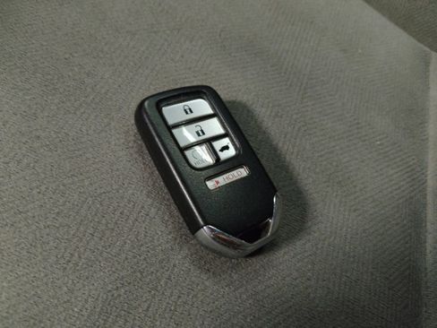 Used 2020 Honda Pilot EX image 32