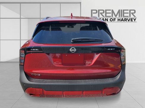 New 2026 Nissan Kicks SV w/ SV Premium Package FWD image 5
