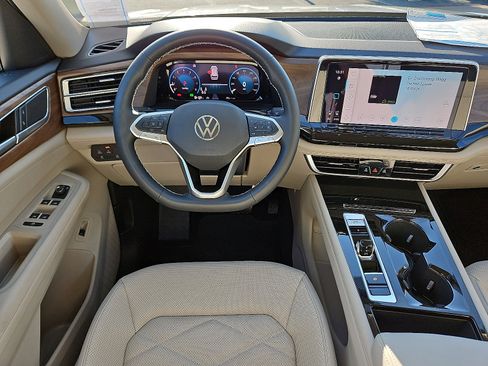 New 2026 Volkswagen Atlas SE image 8