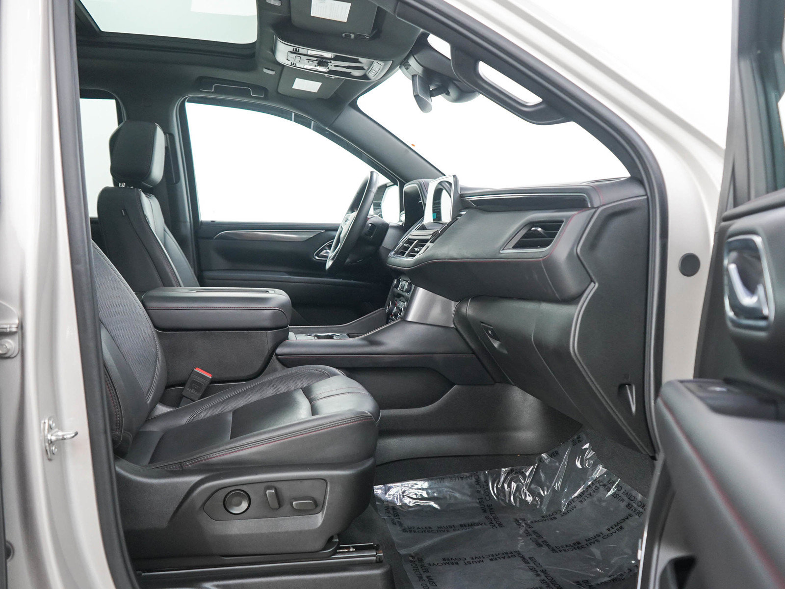 Used 2024 Chevrolet Tahoe RST w/ Luxury Package AWD/4WD image 10
