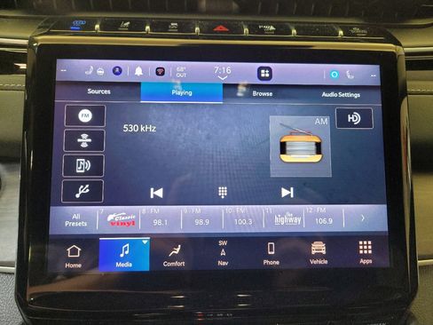 Used 2023 Jeep Grand Cherokee 4WD 4xe image 25