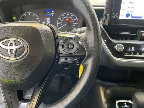 Used 2024 Toyota Corolla LE FWD image 30