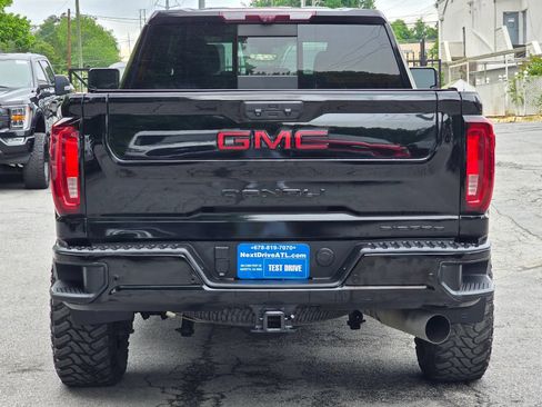 Used 2023 GMC Sierra 2500 Denali w/ Technology Package AWD/4WD image 6