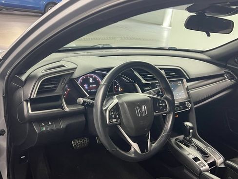 Used 2019 Honda Civic Sport image 10