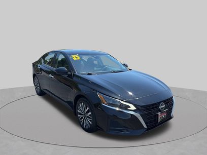 Used 2023 Nissan Altima 2.5 SV