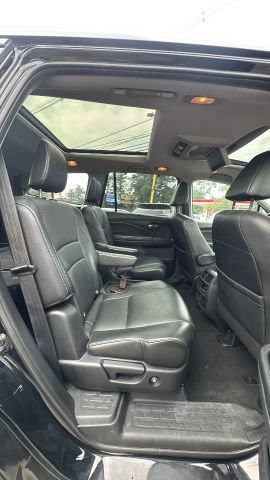 Used 2018 Honda Pilot Elite image 26