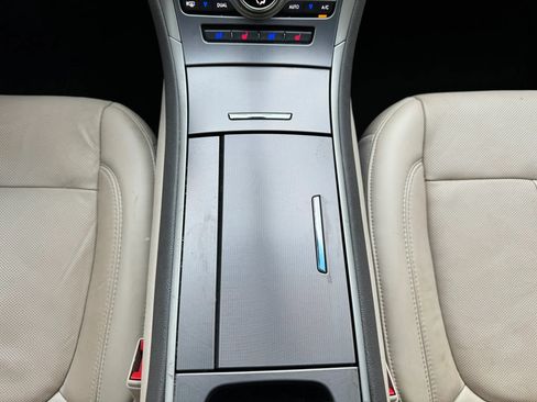 Used 2018 Lincoln MKZ Reserve w/ Technology Package FWD image 18
