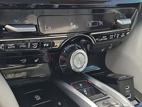 Certified 2024 Acura MDX w/ Technology Package FWD image 21