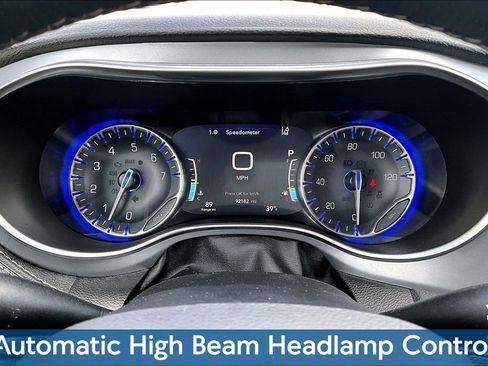 Used 2020 Chrysler Pacifica Limited w/ Advanced Safetytec Group image 14