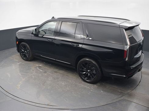 Certified 2024 Cadillac Escalade Sport Platinum w/ LPO, ONYX Package image 46