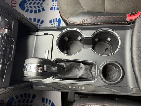 Used 2018 Ford Explorer XLT w/ Equipment Group 202A FWD image 24