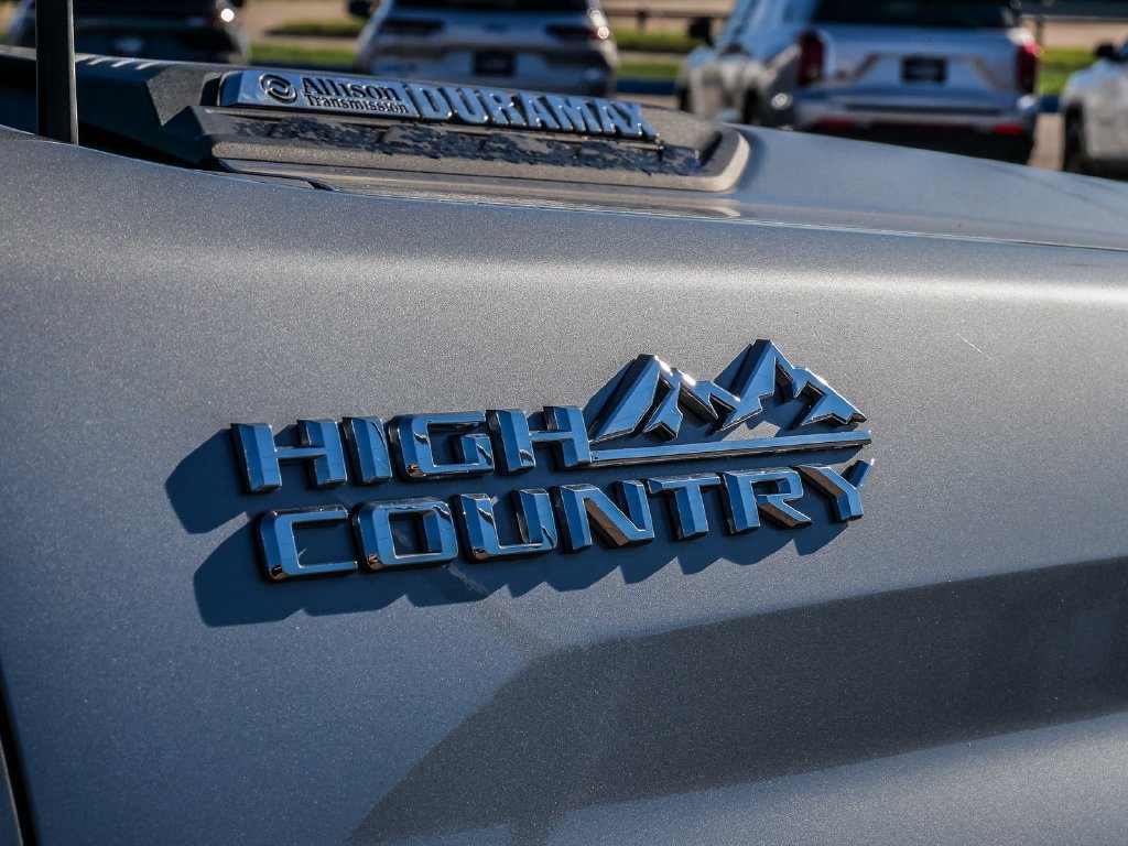 Used 2024 Chevrolet Silverado 3500 High Country w/ Technology Package AWD/4WD image 10