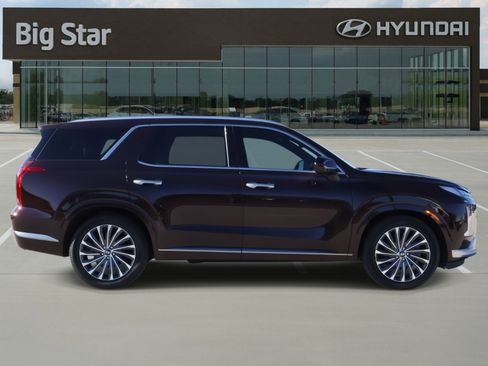Used 2023 Hyundai Palisade Calligraphy image 5