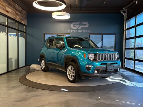 Used 2022 Jeep Renegade Latitude AWD/4WD image 1